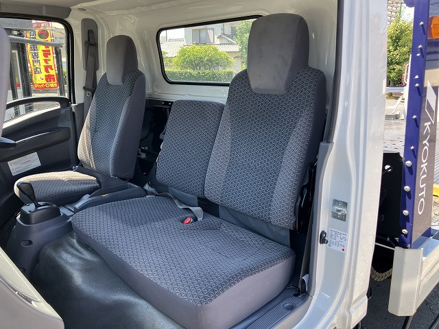 いすゞ エルフ 小型 車載専用車 2RG-NPR88AN(88990) 46枚目