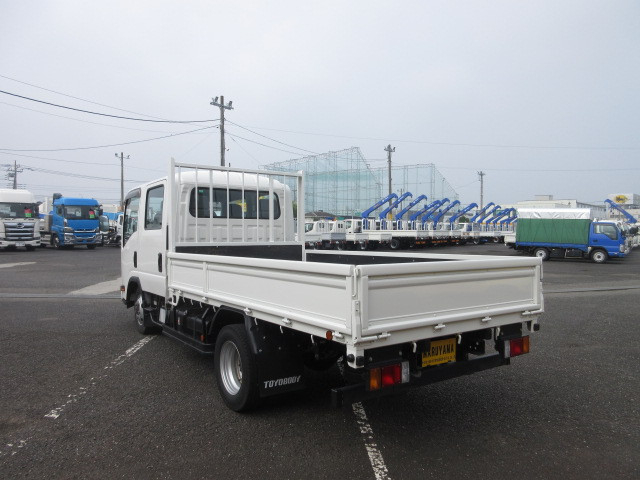 いすゞ エルフ 小型 Wキャブ 2RG-NMS88AN(88992) 3枚目