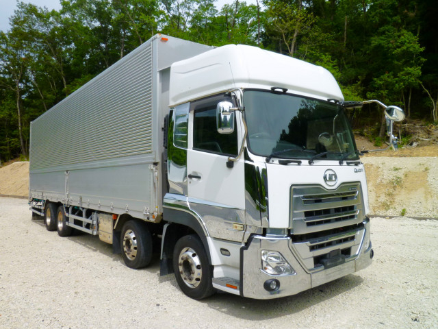 UDトラックス（日産） クオン 大型 アルミウィング 2PG-CG5CA(89003) 3枚目