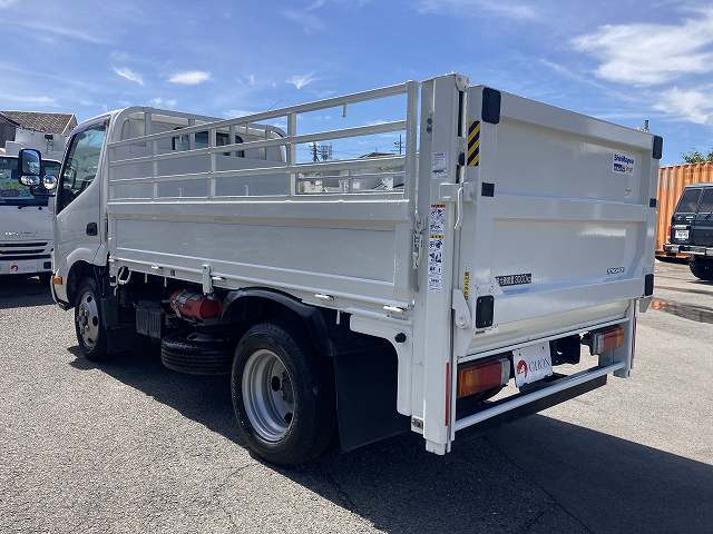 トヨタ トヨエース 小型 平ボディ 2RG-XZU605(89009) 6枚目