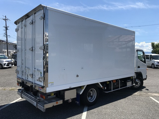 三菱ふそう キャンター 小型 冷凍冷蔵バン 2PG-FEB50(89014) 8枚目