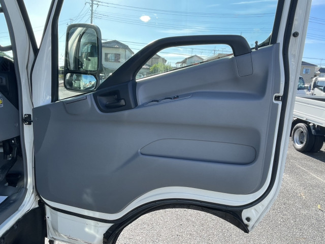 トヨタ トヨエース 小型 平ボディ 2RG-XZU710(89017) 15枚目