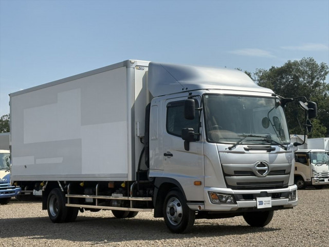 日野 レンジャー 中型 冷凍冷蔵バン 2KG-FD2ABA(89023) 2枚目