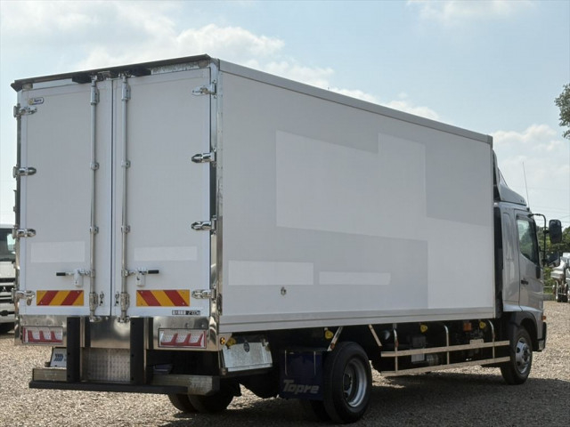 日野 レンジャー 中型 冷凍冷蔵バン 2KG-FD2ABA(89023) 4枚目