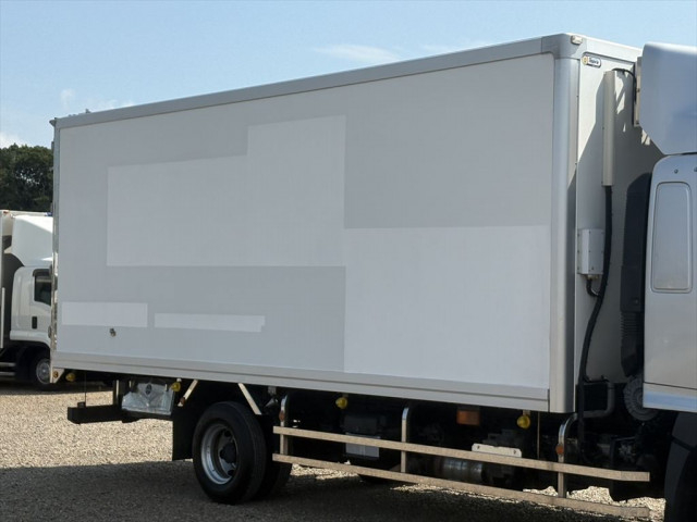 日野 レンジャー 中型 冷凍冷蔵バン 2KG-FD2ABA(89023) 5枚目