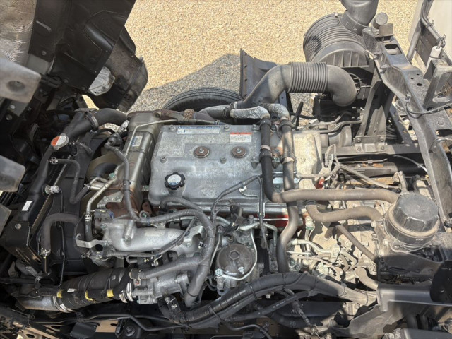 日野 レンジャー 中型 冷凍冷蔵バン 2KG-FD2ABA(89023) 18枚目