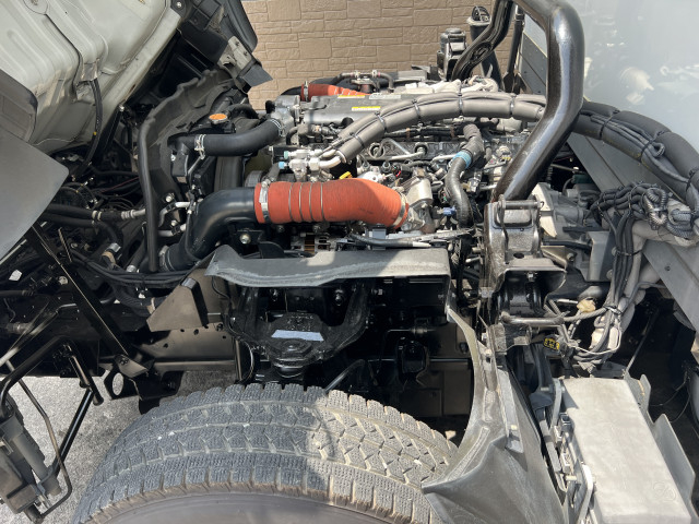 いすゞ エルフ 小型 冷凍冷蔵バン 2RG‐NPR88AN(89024) 24枚目