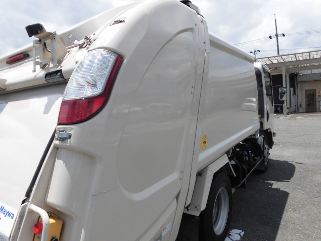 いすゞ エルフ 小型 塵芥車（プレス式） 2PG-NPR88YN(89035) 10枚目