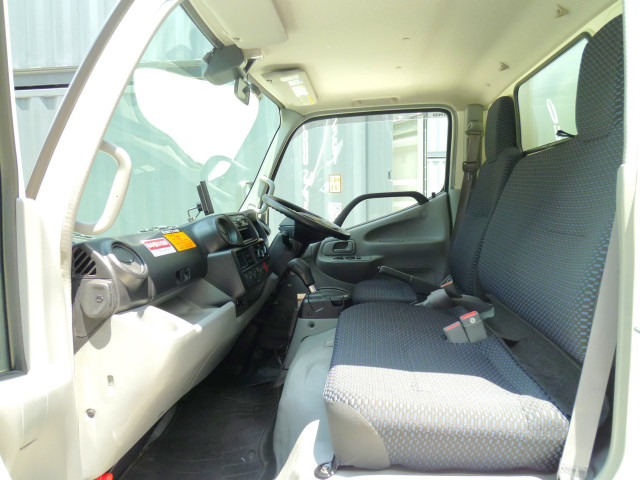 日野 デュトロ 小型 冷凍冷蔵バン 2RG-XZC605M(89036) 32枚目