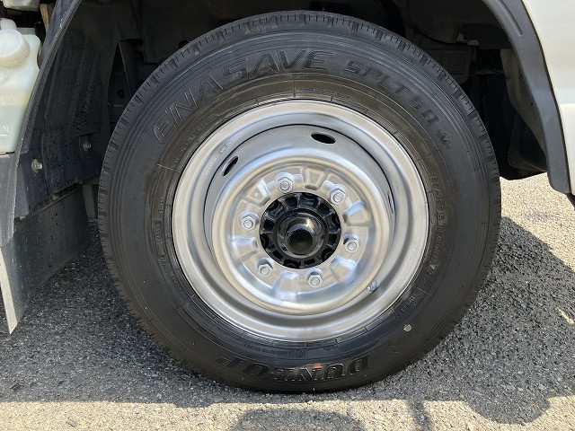 いすゞ エルフ 小型 平ボディ 2RG-NJR88A(89046) 26枚目