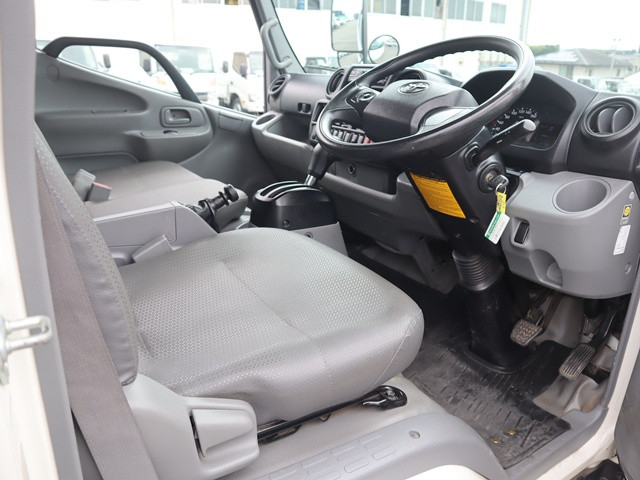 トヨタ ダイナ 小型 平ボディ 2RG-XZU605(89048) 32枚目