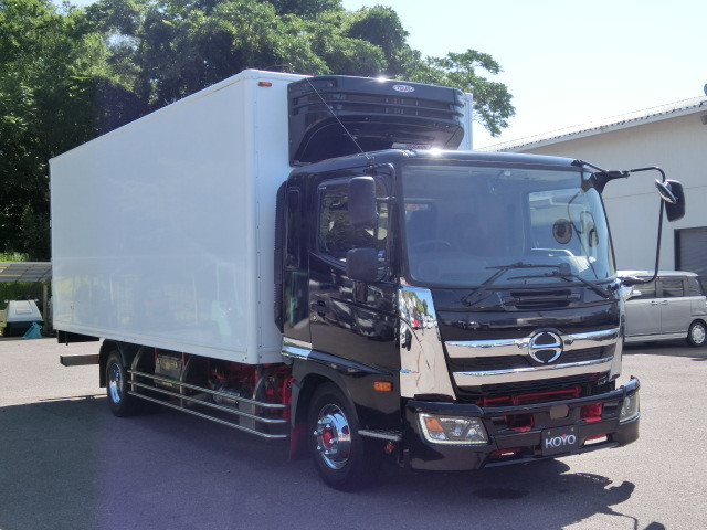 日野 レンジャー 中型 冷凍冷蔵バン 2KG-FD2ABG(89051) 2枚目