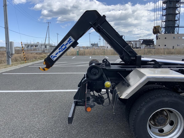 三菱ふそう ファイター 中型 コンテナ専用車 PDG-FK71R(57669) 26枚目