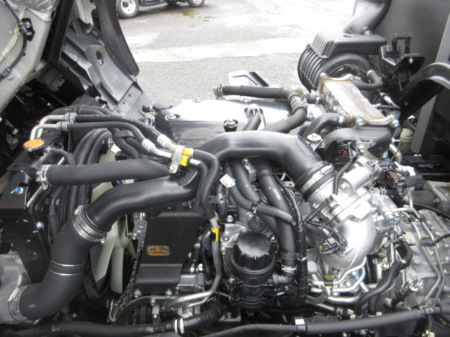 いすゞ フォワード 増トン 平ボディ 2RG-FSR90T4(113968) 28枚目