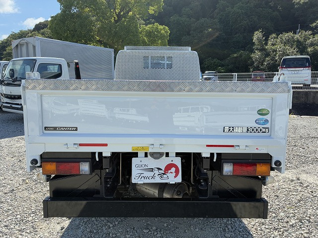 三菱ふそう キャンター 小型 平ボディ 2RG-FBAV0(107924) 7枚目