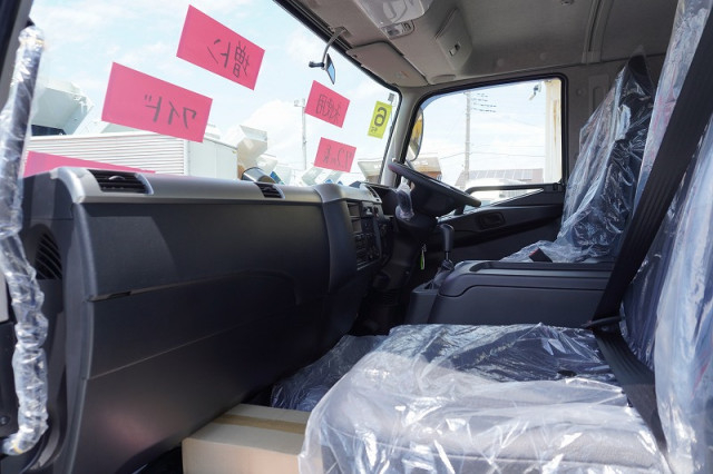 三菱ふそう ファイター 増トン 平ボディ 2KG-FK62FZ(105880) 33枚目