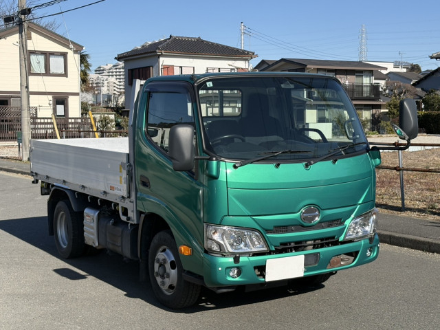 日野 デュトロ 小型 平ボディ 2RG-XZU605M(99659) 2枚目