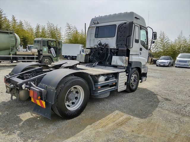 いすゞ ギガ 大型 トラクタ QKG-EXD52AD(9397) 7枚目
