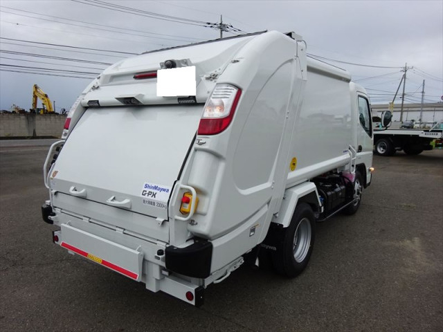 三菱ふそう キャンター 小型 塵芥車（プレス式） 2RG-FEAV0(89147) 4枚目