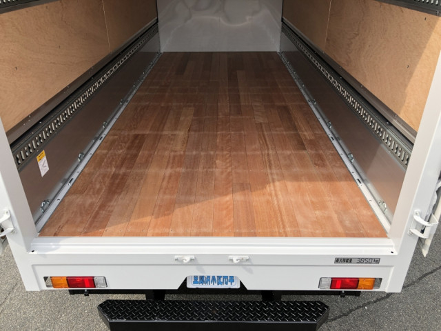 Mitsubishi Fuso canter Small Aluminium Wing body 2PG-FEB90(89148) 14枚目