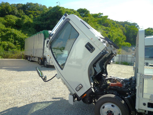 いすゞ エルフ 小型 平ボディ 2RG-NMS88AR(89155) 9枚目