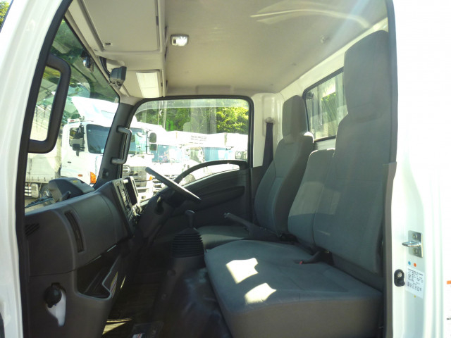 Isuzu elf Small Flat body 2RG-NMR88AC(89156) 28枚目