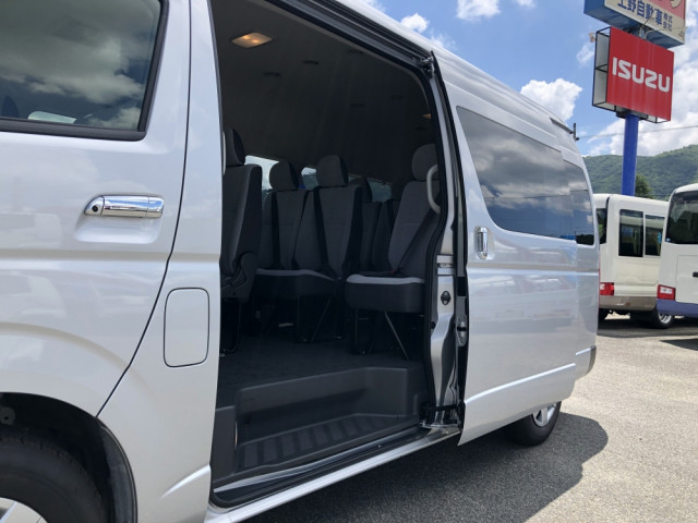 トヨタ 小型 バス 3DF-GDH223B(89157) 15枚目