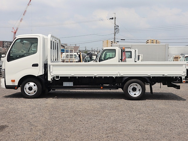 トヨタ ダイナ 小型 平ボディ 2RG-XZC710(89160) 9枚目