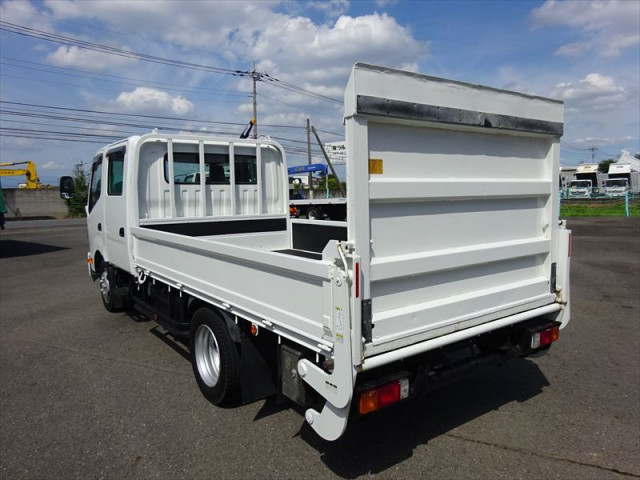 日野 デュトロ 小型 Wキャブ 2RG-XZU710M(89166) 3枚目