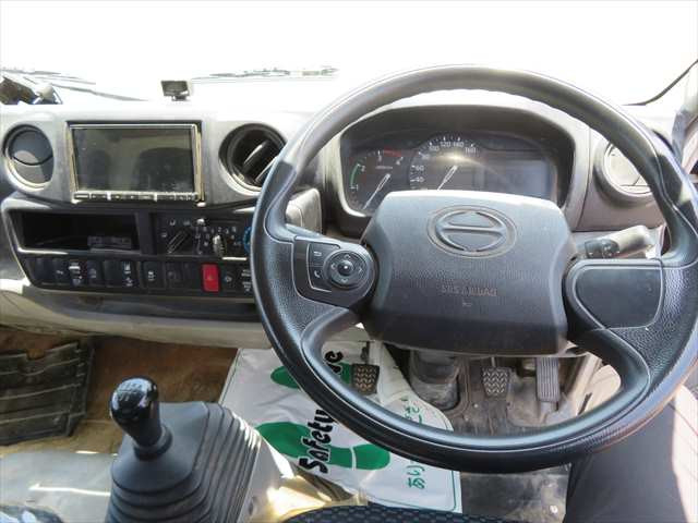 日野 デュトロ 小型 平ボディ 2RG-XZU605M(89172) 25枚目