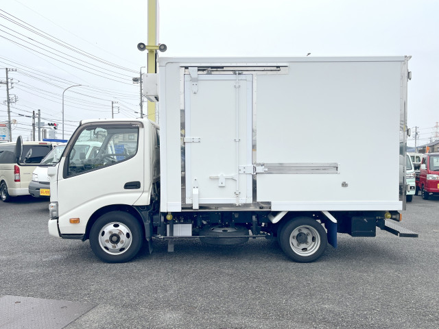 日野 デュトロ 小型 冷凍冷蔵バン 2RG-XZC605M(89184) 3枚目