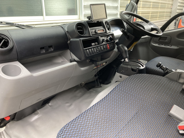 トヨタ ダイナ 小型 アルミバン 2RG-XZC605(89196) 19枚目