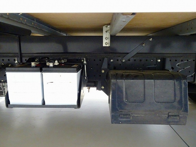 いすゞ エルフ 小型 アルミバン 2RG-NMR88AN(89197) 38枚目
