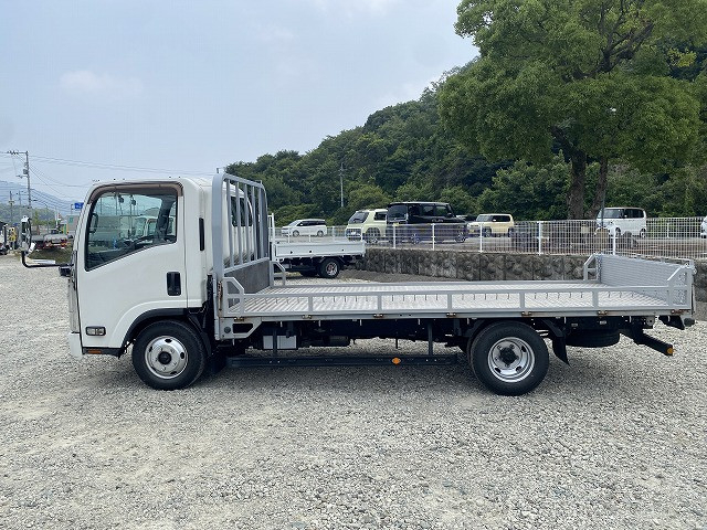 いすゞ エルフ 小型 車載専用車 2RG-NNR88AR(89201) 4枚目