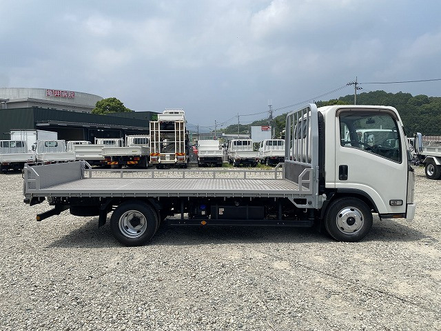 いすゞ エルフ 小型 車載専用車 2RG-NNR88AR(89201) 5枚目