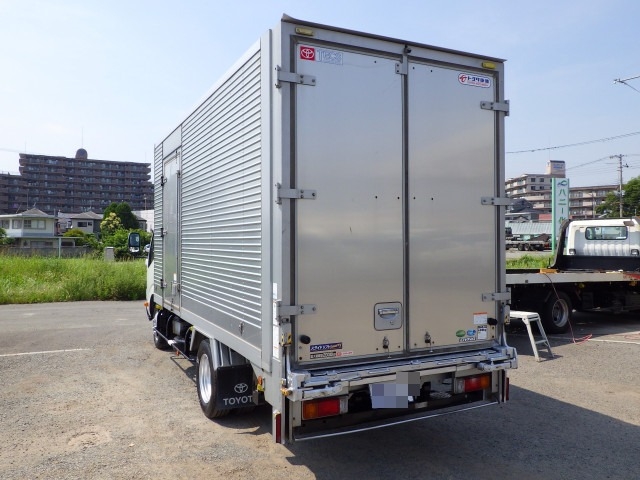 トヨタ ダイナ 小型 アルミバン 2RG-XZU655(89193) 2枚目