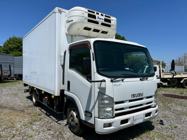 いすゞ エルフ 小型 冷凍冷蔵バン TKG-NPR85AN(89230) 4枚目