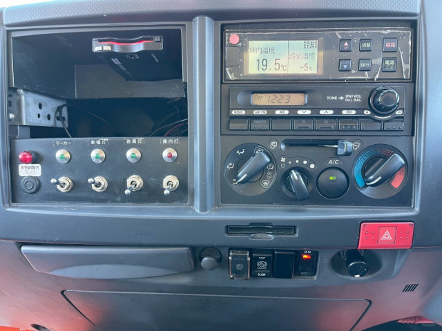 いすゞ エルフ 小型 冷凍冷蔵バン TKG-NPR85AN(89230) 42枚目