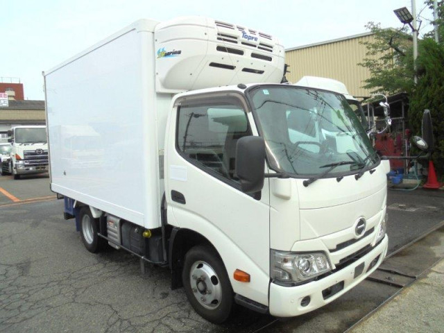 日野 デュトロ 小型 冷凍冷蔵バン 2RG-XZC605M(89286) 2枚目
