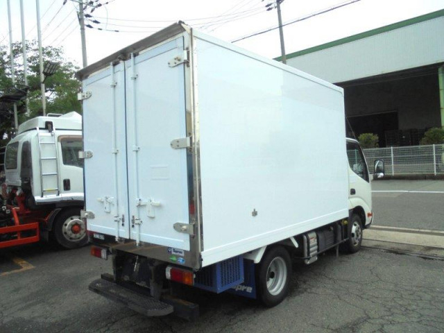日野 デュトロ 小型 冷凍冷蔵バン 2RG-XZC605M(89286) 3枚目