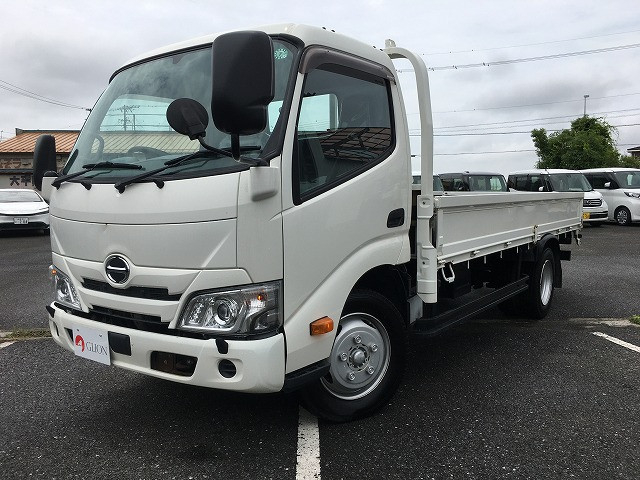 日野 デュトロ 小型 平ボディ 2RG-XZU655M(89290) 1枚目