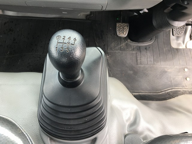 日野 デュトロ 小型 平ボディ 2RG-XZU655M(89290) 44枚目