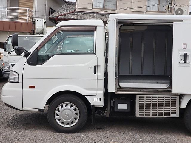 マツダ ボンゴ 小型 冷凍冷蔵バン DBF-SLP2T(89296) 10枚目