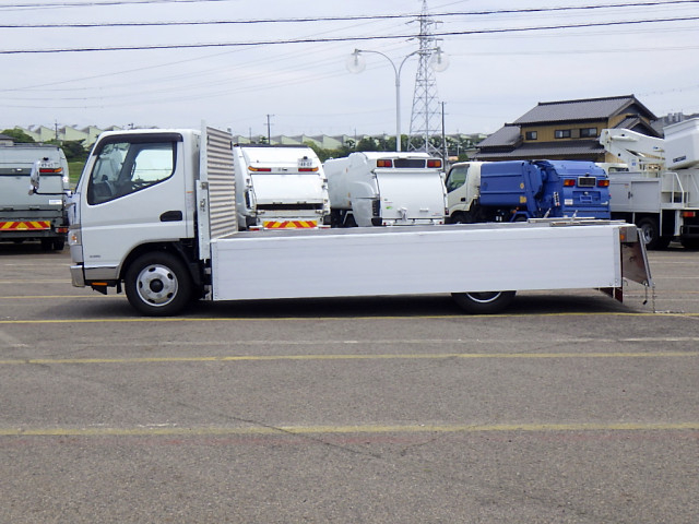 三菱ふそう キャンター 小型 平ボディ 2RG-FEAV0(89299) 8枚目