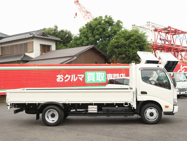 トヨタ トヨエース 小型 平ボディ 2RG-XZU655(89300) 4枚目