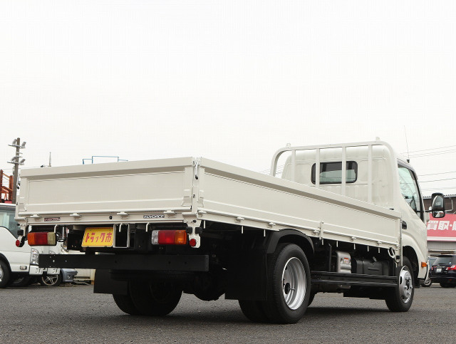 トヨタ トヨエース 小型 平ボディ 2RG-XZU655(89300) 5枚目