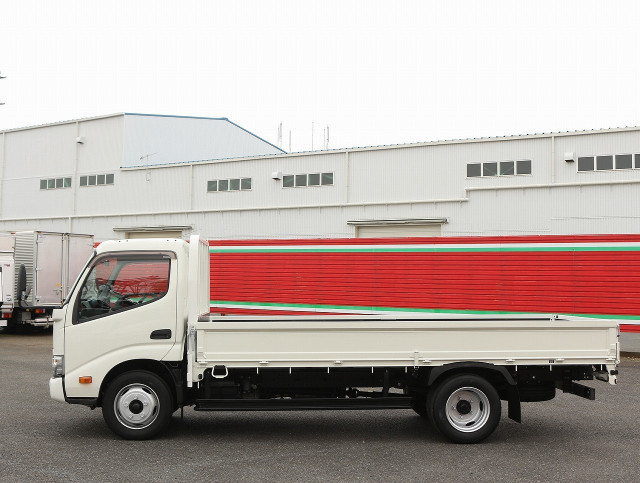 トヨタ トヨエース 小型 平ボディ 2RG-XZU655(89300) 8枚目
