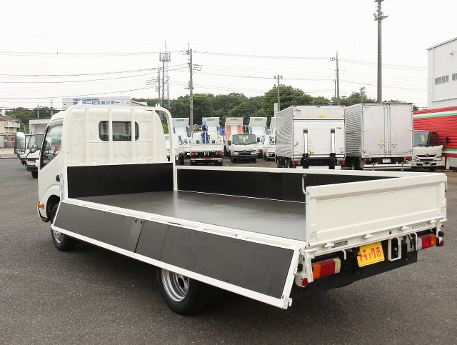 トヨタ トヨエース 小型 平ボディ 2RG-XZU655(89300) 10枚目