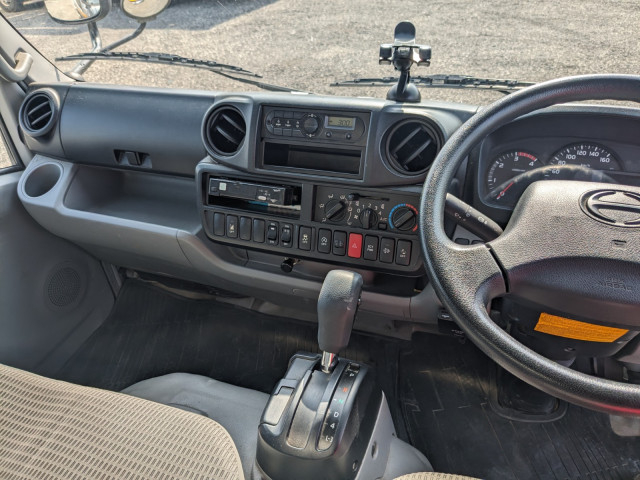 日野 デュトロ 小型 アルミバン TPG-XZC655M(89310) 36枚目
