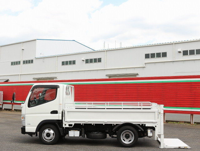三菱ふそう キャンター 小型 平ボディ TPG-FBA20(89329) 18枚目